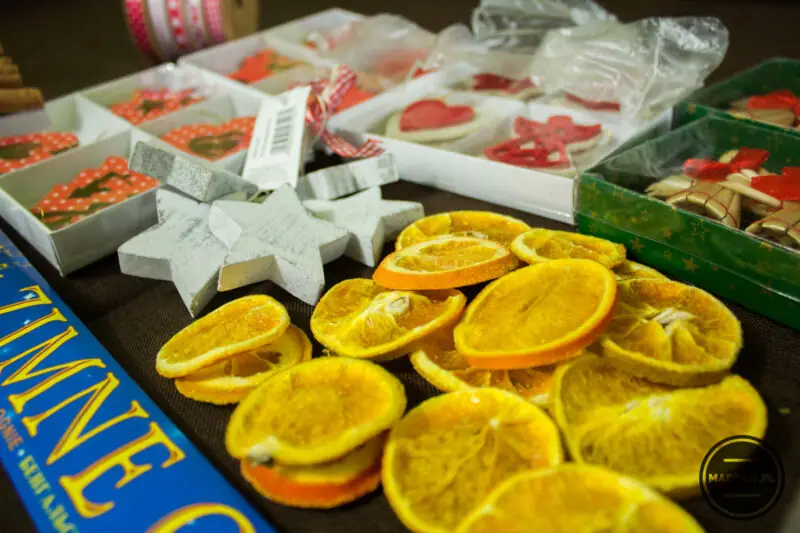 Moja pierwsza choinka zimne ognie suszone pomarańcze Moja pierwsza choinka zimne ognie suszone pomarańcze