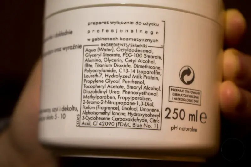 Ziaja Pro - Maska oczyszczająca z glinką zieloną i mikro-dermabrazją skład