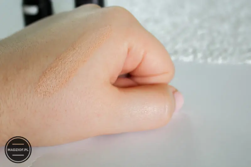 Maybelline fit me antishine stick podklad w sztyfcie Maybelline fit me antishine stick podklad w sztyfcie