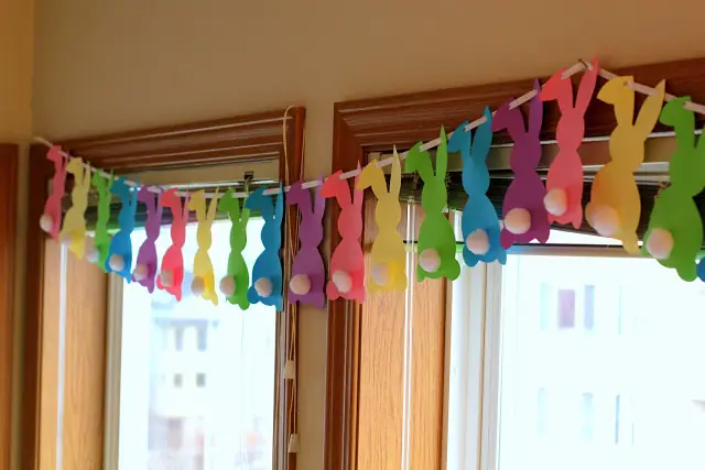 grafika wiosenna wycinanka zajac