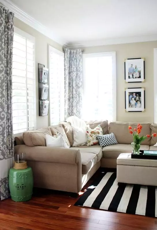 salon w odcieniach bezu kanapa naroznik1