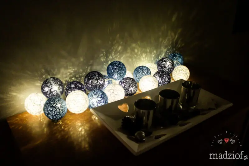 inspiracje na dekoracje oswietlenie w domu cottons ball lights-1