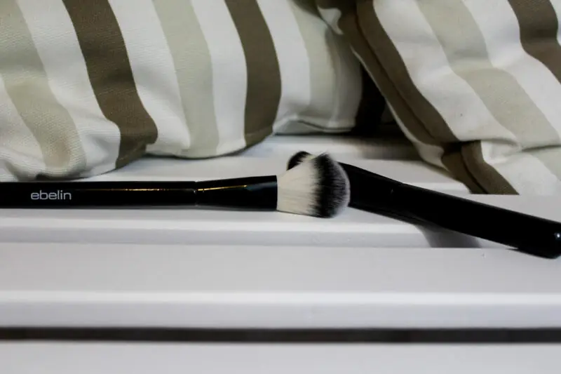 jakie kosmetyki warto kupic bedac w dm pedzle ebelin-1