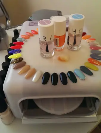 paznokcie hybrydowe w centrum kosmetycznym melao wieliczka