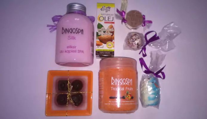 box-z-akcesoriami-do-kapieli