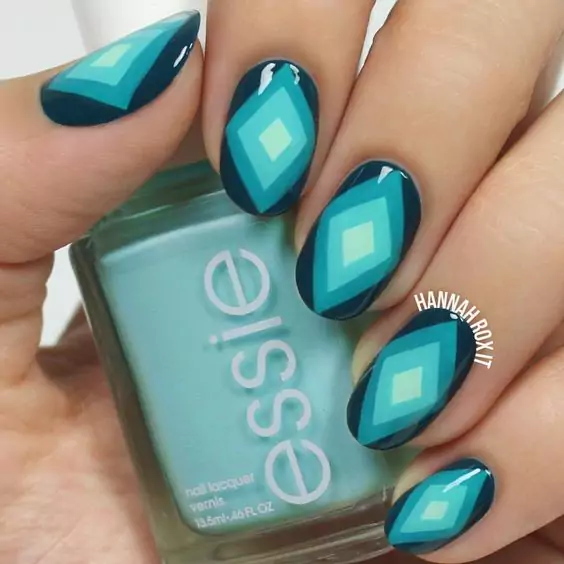 najmodniejsze-paznokcie-na-zime-2016-geometrzyczne-ombre-2