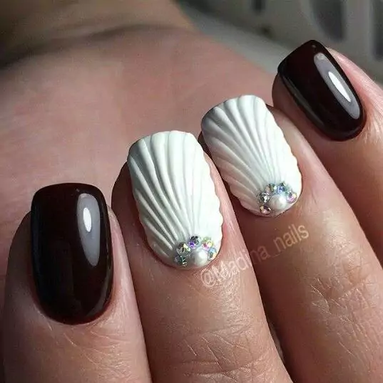 najmodniejsze-paznokcie-na-zime-2016-wystajace-elementy-3d-3