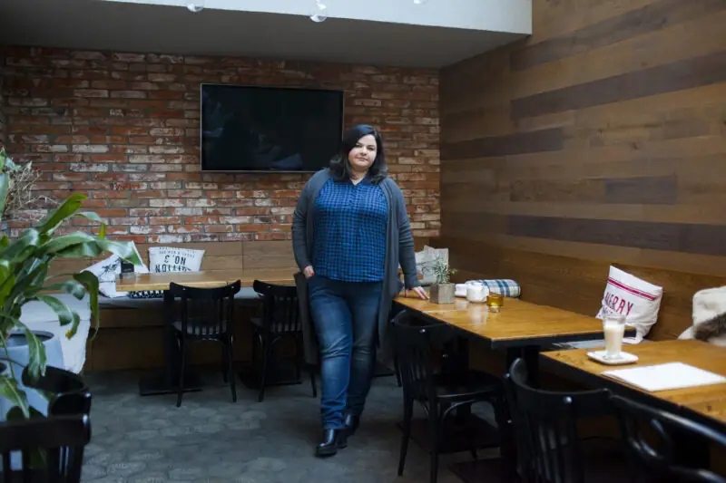 Jakie ubrania znajdziecie w sklepie Cellbes? Stylizacja plus size na luzie i wolne popoludnie.