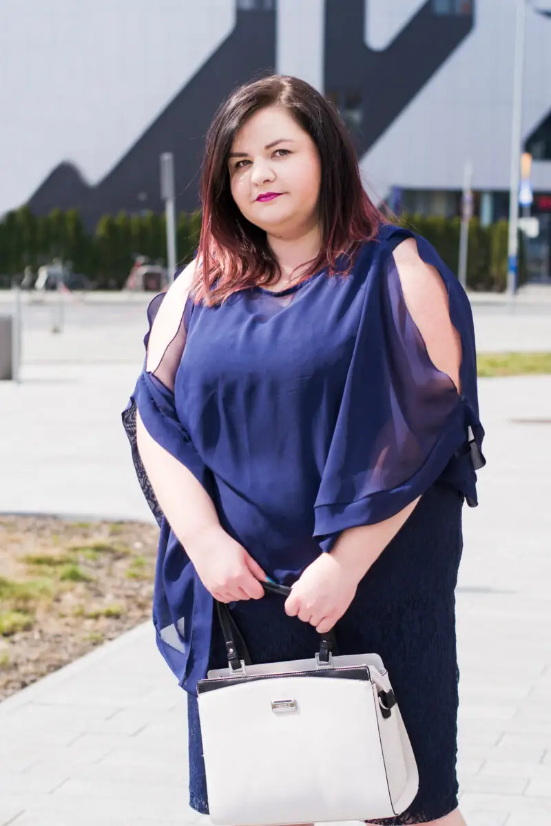 sukienka na wesele w duzym rozmiarze jaka wybrac vittoria giovani granatowa sukienka duzy rozmiar