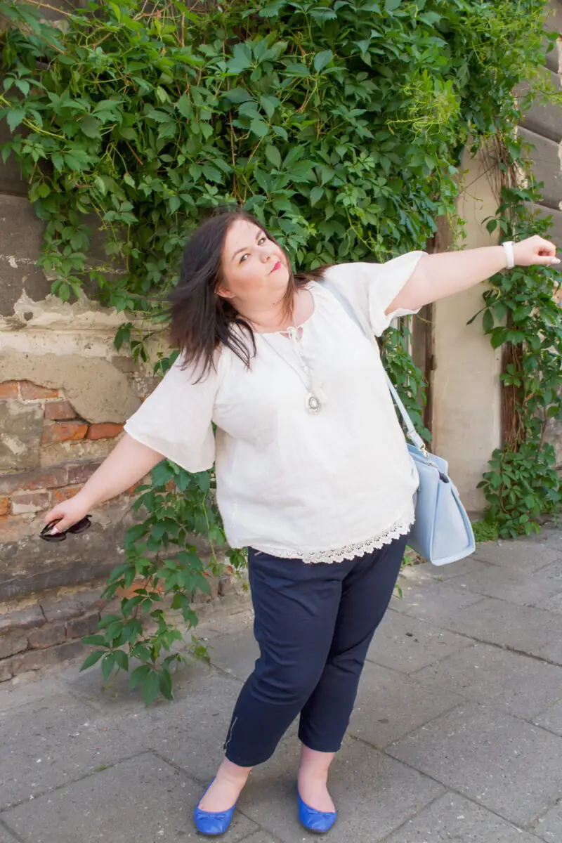 Jak sie ubrac do biura podczas upalow stylizacja w duzym rozmiarze cellbes