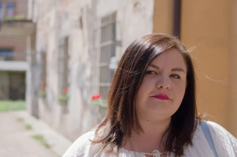 Jak sie ubrac do biura podczas upalow stylizacja w duzym rozmiarze cellbes