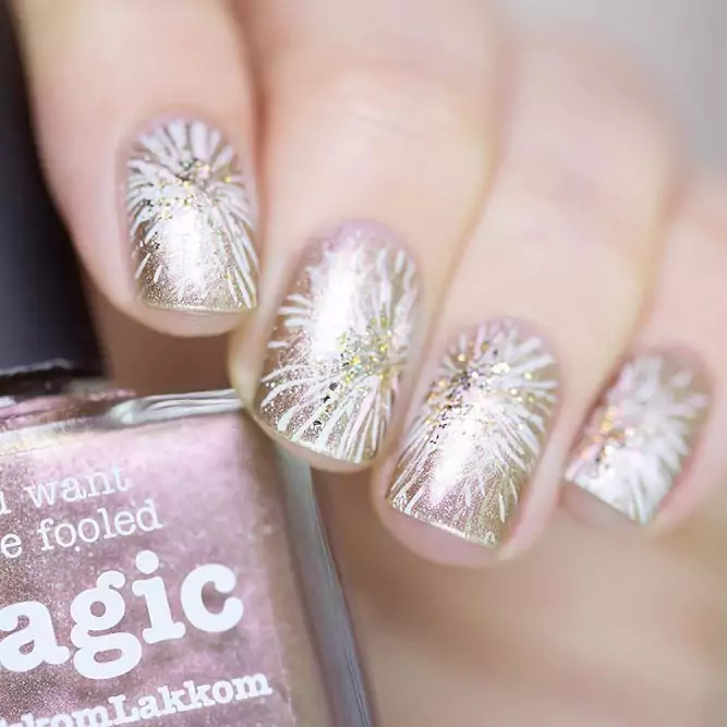 pomysly i inspiracje na sylwestrowe paznokcie na sylwestra brokatowe brokat