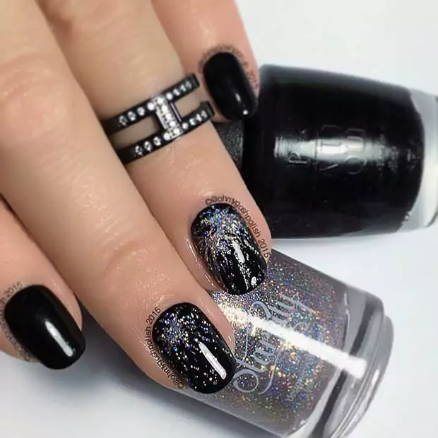 pomysly i inspiracje na sylwestrowe paznokcie na sylwestra czarne