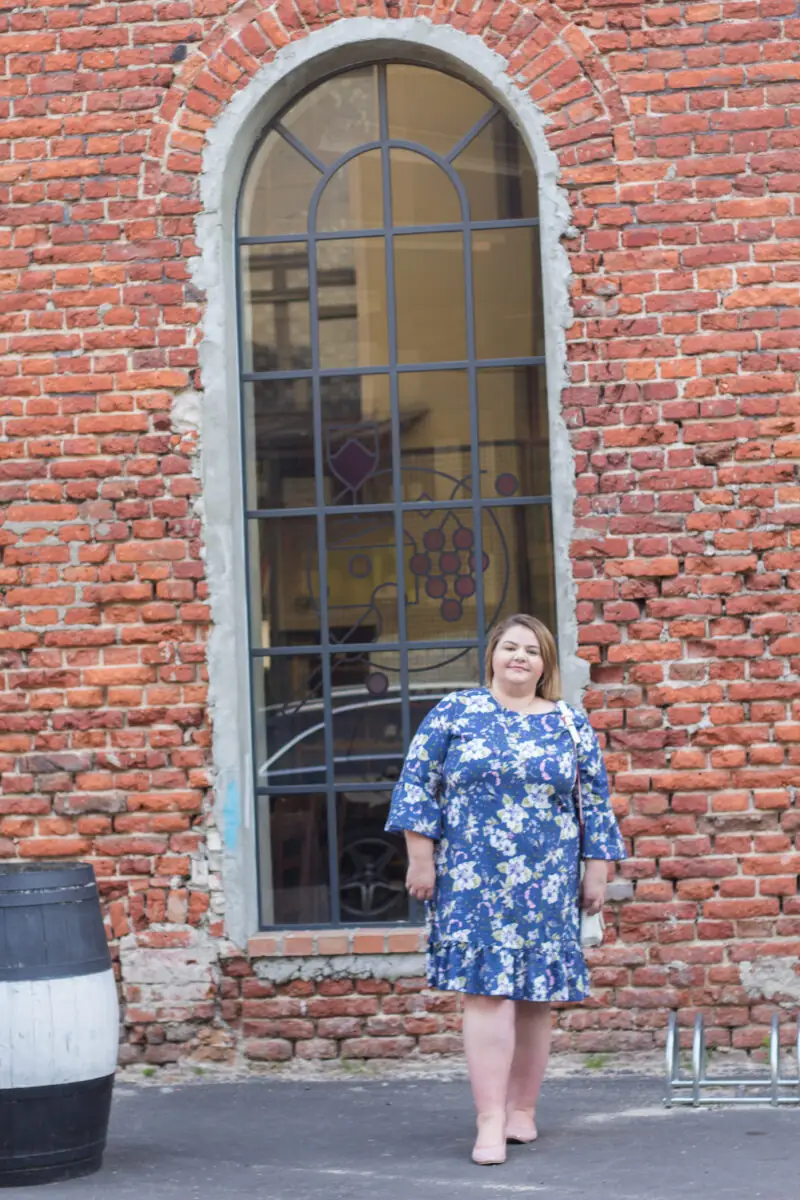 gdzie szukac sukienek na wesele plus size