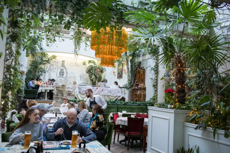 gdzie warto zjesc we lwowie restauracje i kawiarnie polecam baczewski lwow