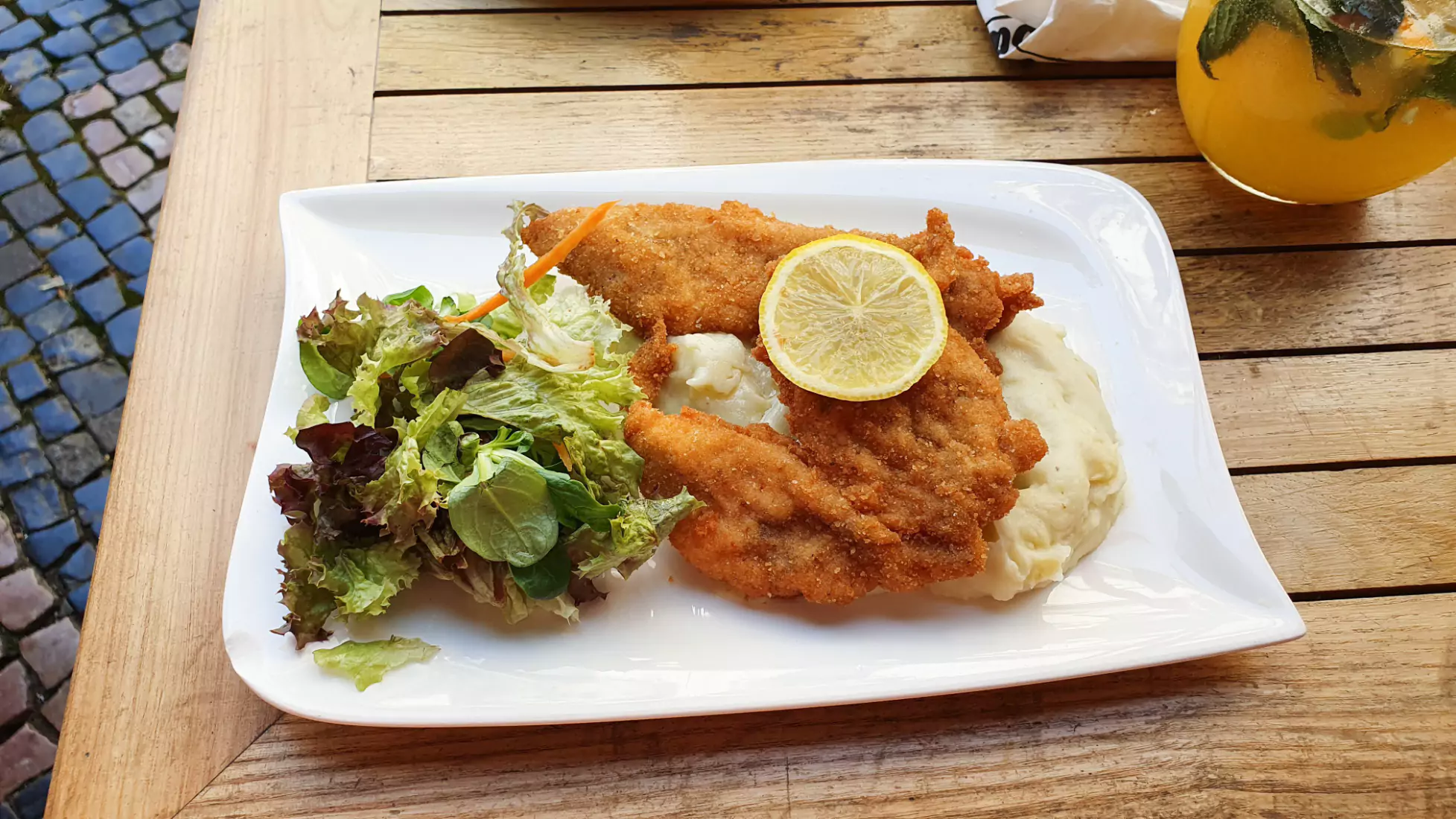 ile kosztuje weekend w pradze ceny 2020