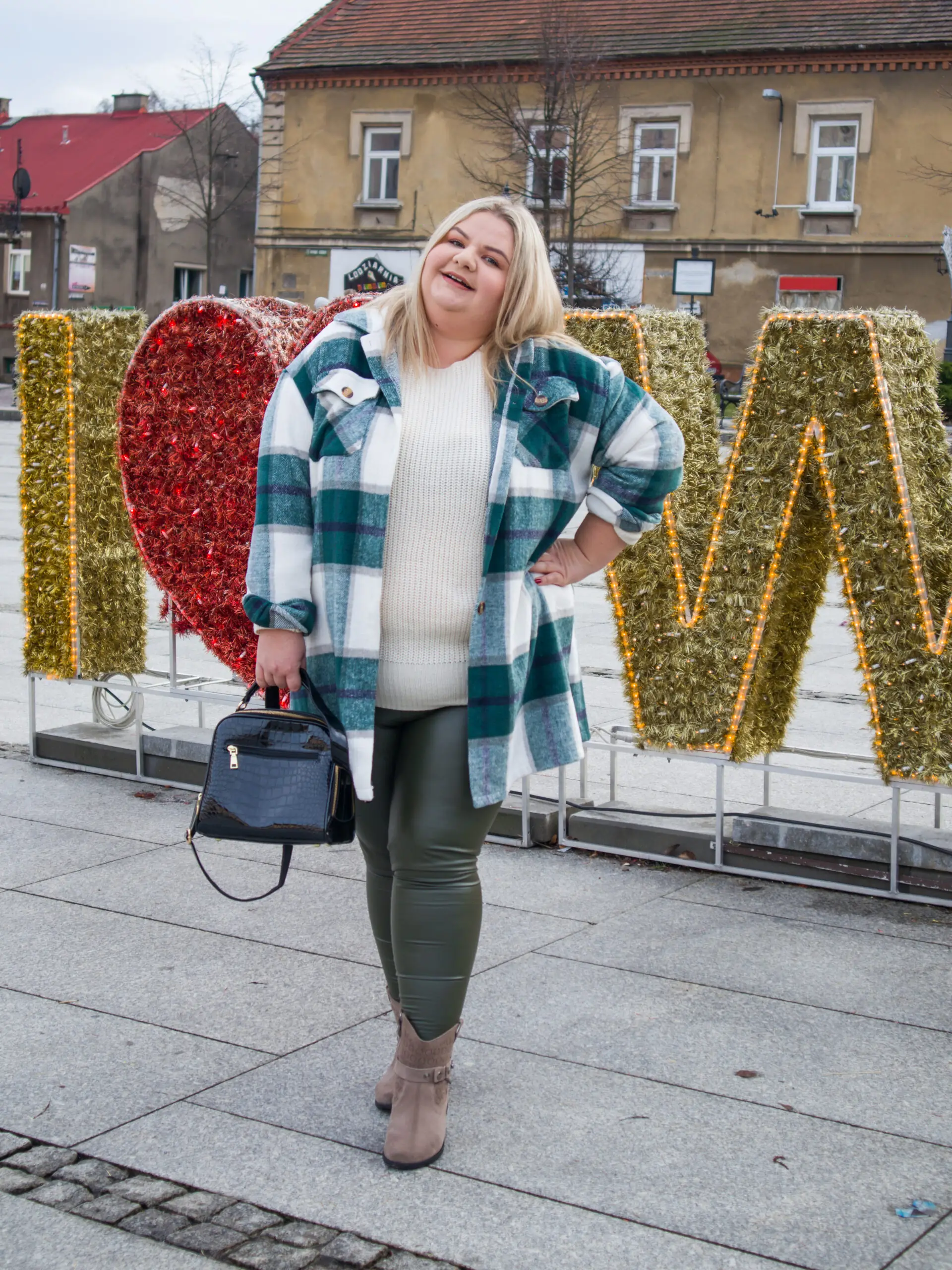 plus size madziof stylizacja szaket legginsy