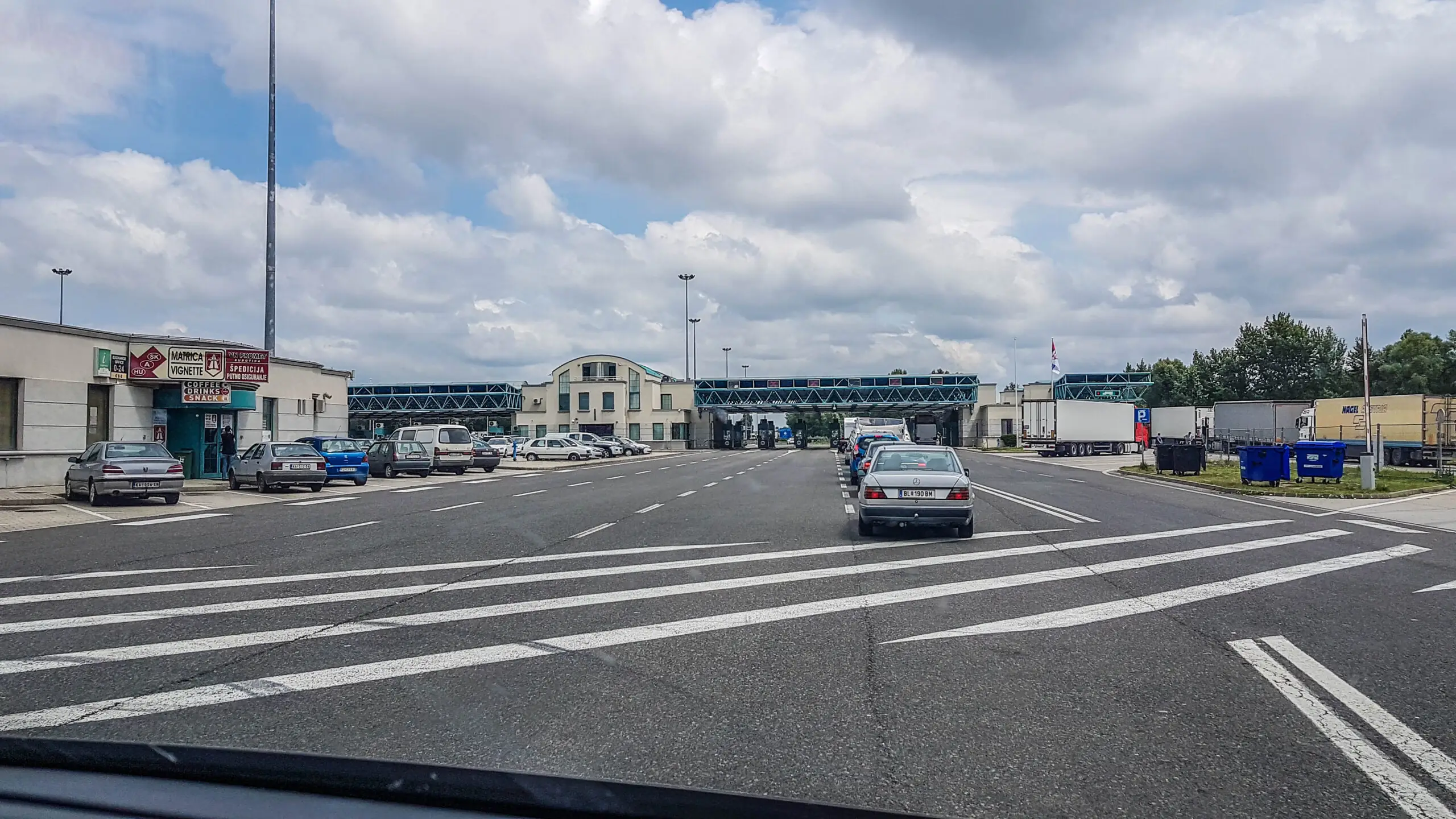 samochodem na wakacje wieksza ekipa