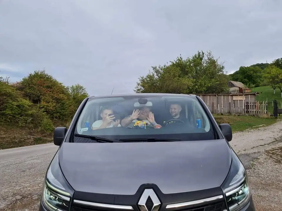 samochodem na wakacje wieksza ekipa