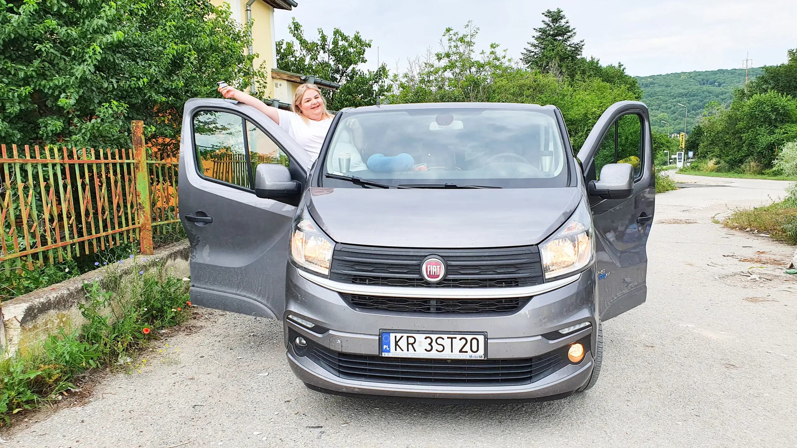 samochodem na wakacje wieksza ekipa